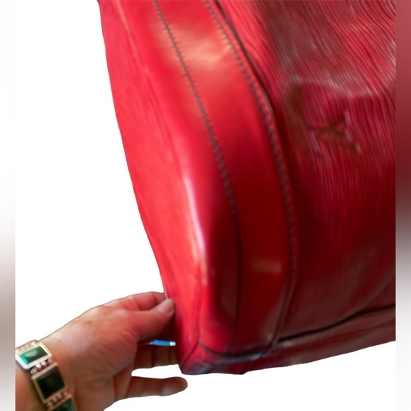 LOUIS VUITTON Epi Noe GM  Shoulder Bag Leather Castilian Red Authenticated - Picture 11 of 15